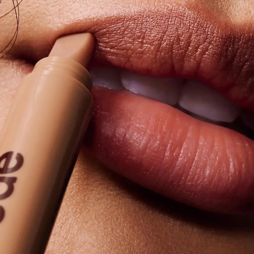 💄 Crayon Lèvres Mat Rhode – Waterproof, Nourrissant & Longue Tenue