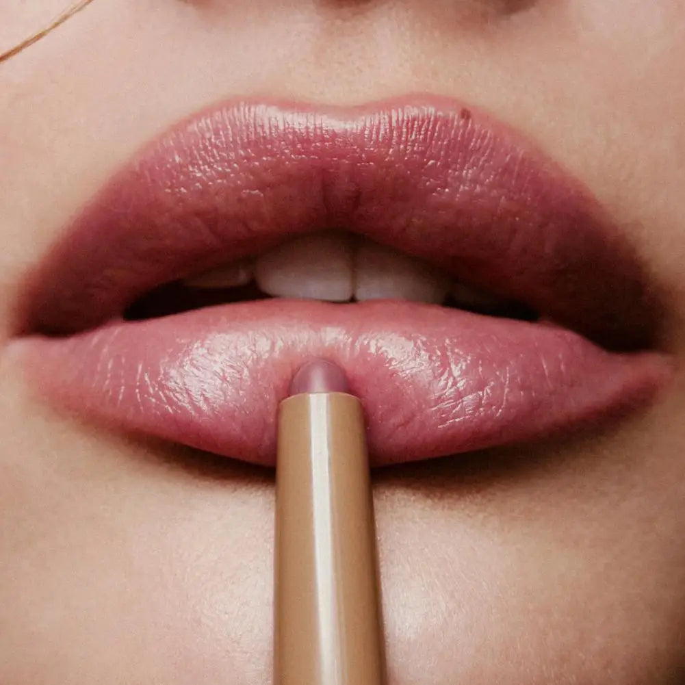 💄 Crayon Lèvres Mat Rhode – Waterproof, Nourrissant & Longue Tenue